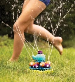 B. toys Whirly Whale Sprinkler