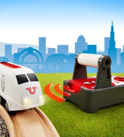 BRIO Fjernstyret Passagertog - 28,8 cm - Hvid 33510