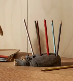 ferm Living Blyantsholder - Hippo - 19x7x4,5 cm - Handskåret Træ