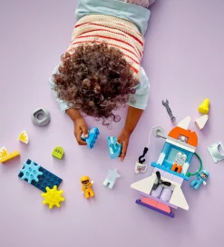 LEGO® DUPLO - 3-i-1-Eventyr Med Rumfærge 10422 - 58 Dele