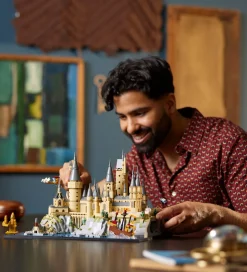 LEGO® Harry Potter - Hogwarts-Slottet og Om... 76419 - 2660 Dele