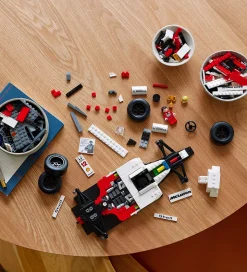LEGO® Icons - McLaren MP4/4 og Ayrton Senna 10330 - 693 Dele