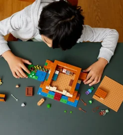 LEGO® Minecraft - Frøhuset 21256 - 400 Dele