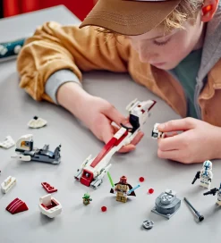 LEGO® Star Wars - Flugt På BARC-speeder 75378 - 221 Dele