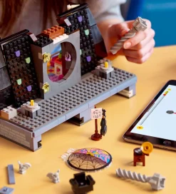 LEGO® Wednesday - Wednesday Og Enids Værelse 76781 - 750 Dele