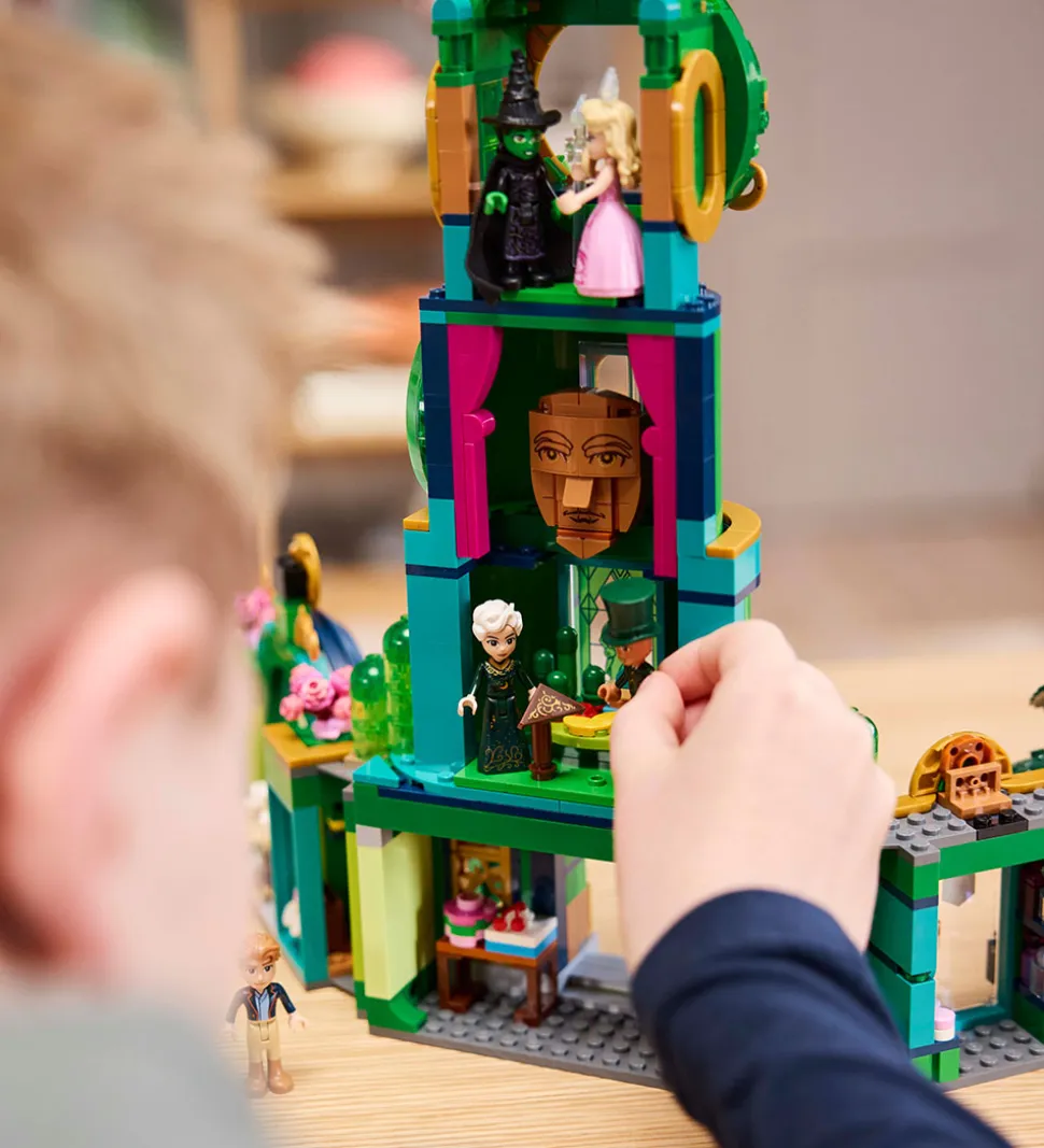 LEGO® Wicked - Velkommen til Emerald City 75684 - 945 Dele