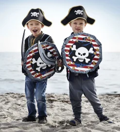 Liontouch Pirathat - Captain Cross