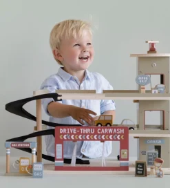 Little Dutch Garage - Træ