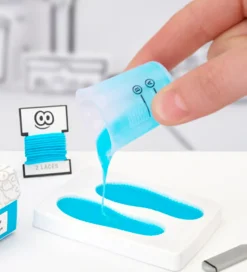 MGA's Miniverse Make It Mini - Sneakers - Assort.