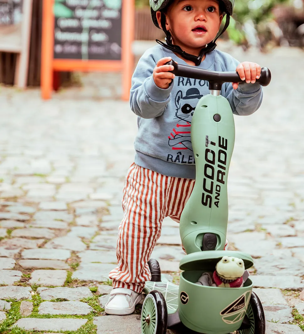 Scoot and Ride Highwaykick 1 Lifestyle - Green Lines